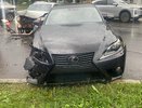 В центре Кирова 19-летний парень на Lexus попал в ДТП