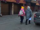 Первые бабушки в Кирове получили зарплату за общение с внуками