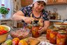 Делаю заготовки на зиму из фаршированного перца - вкус такой, что пальчики оближешь: когда лень готовить, всегда выручает