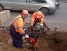 В Кирове начали убирать люки с дороги