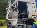 Вырезали из смятой кабины: мужчину зажало после ДТП с большегрузами под Омутнинском