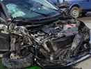 «Прохожие вздрогнули»: в Омутнинске Лада столкнулась с Газелью у администрации