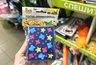 Собрала детям подарки в Fix Price: игрушки от 35 рублей — от волчков до хамелеонов