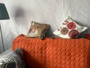 Что сначала делать - натяжной потолок или обои? Последовательность, которая сэкономит нервы и деньги