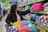 Скупаю в Fix Price «облачные» пледы не для дивана: навсегда избавилась от сквозняков на даче — теперь даже в ветреные дни в доме тепло