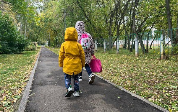 Жители Кирова выступили против поборов ко Дню учителя