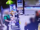 Вратарь Родины обезвредил вооруженного бандита прямо в магазине