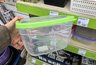 В Fix Price контейнеры на колёсиках, наборы органайзеров и корзинки за 79 рублей — делюсь находками для хранения