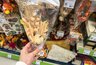 Зашла в Fix Price за гирляндой, а набрала 7 осенних вещей: набор декораций за 87 ₽ и светящаяся нить за 87 ₽