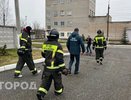 В Кирове тушат пожар на территории бывшего КВАТУ