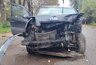 Раненых мужчину и женщину обнаружили в автомобилях в Кирове