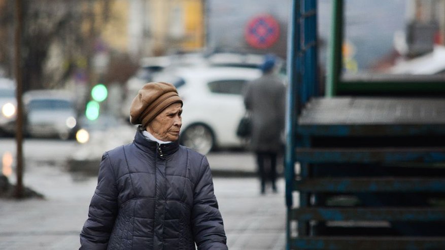 Главная картинка новости: Мошенники за сутки пытались обмануть семерых пожилых кировчан