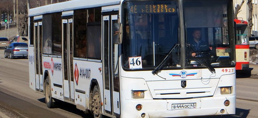 Перевозчики объяснили, почему в Кирове общественный транспорт работает с перебоями