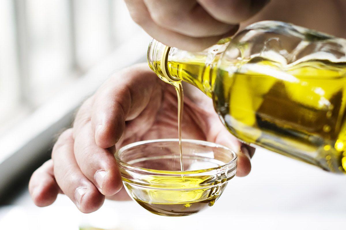 Стакан оливкового масла