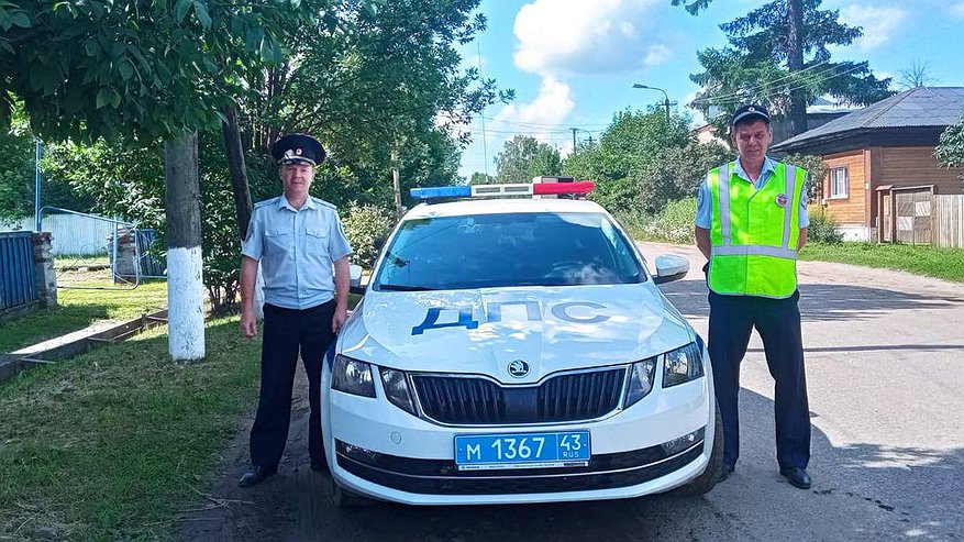 Главная картинка новости: В Нолинске у девушки угнали авто прямо на ее глазах