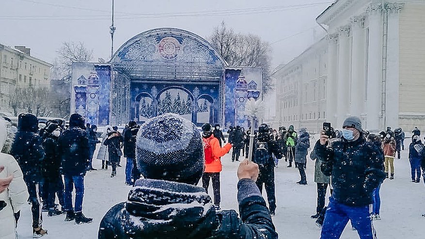 Главная картинка новости: На второй митинг в Кирове вышли порядка 300 человек