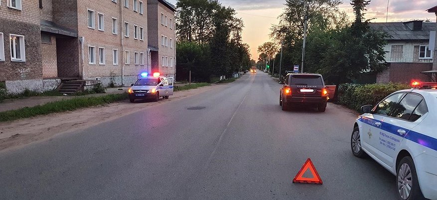 В Кировской области внедорожник сбил 6-летнюю девочку