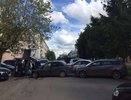 Кировчанка протаранила 5 автомобилей: пострадали три человека, в том числе один ребёнок
