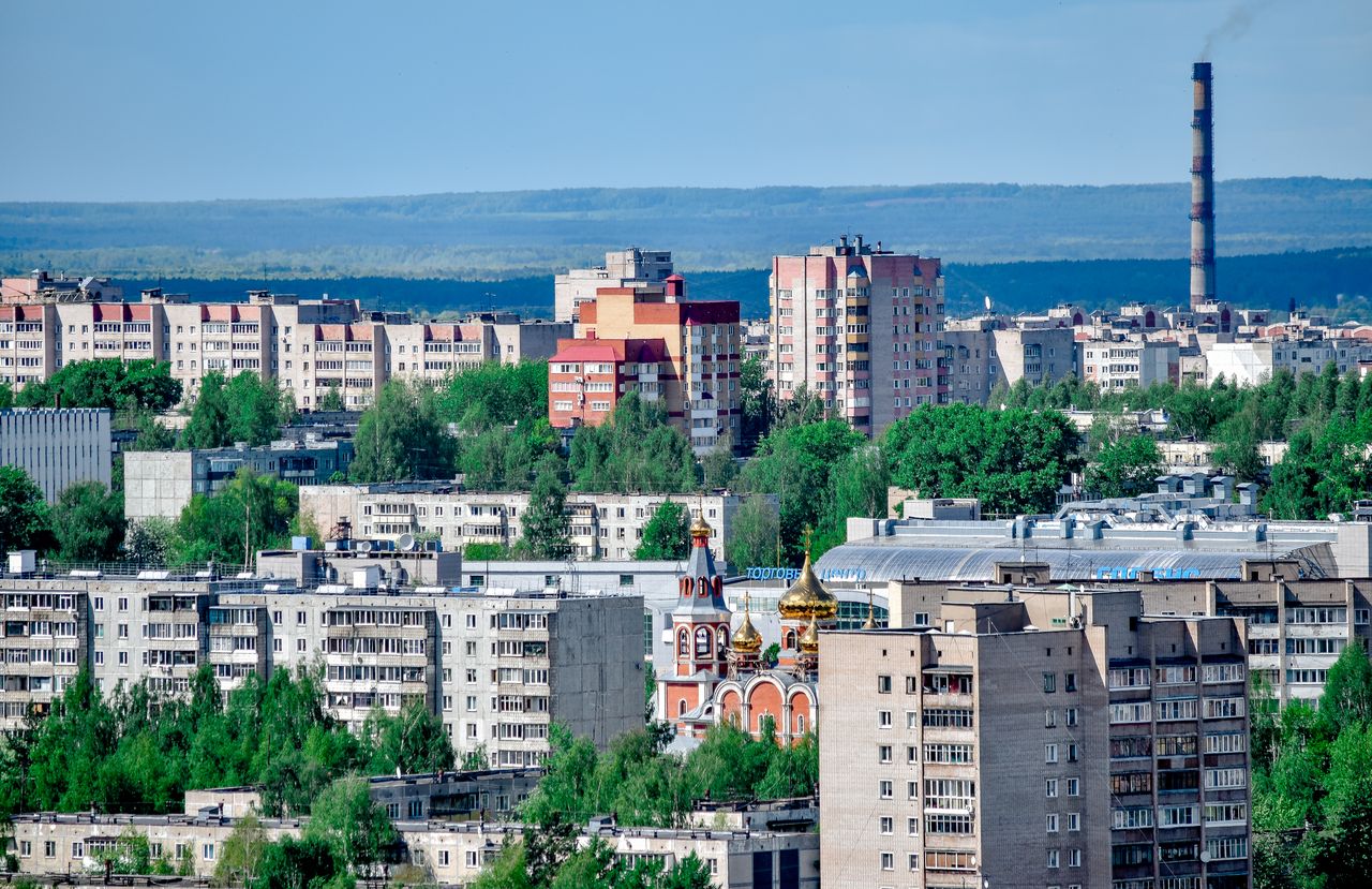 Погода в кировском районе города. Киров климат. На крыше. Киров РП. Кровля фото.