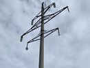 В Кирове неизвестный незаконно установил опору ЛЭП