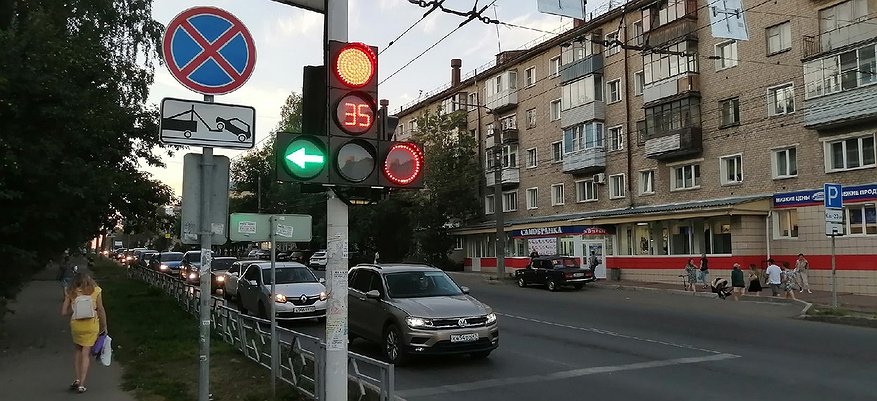 Кировчане недовольны новыми светофорами на перекрестке улиц Попова — Щорса