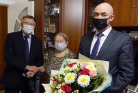 Кировские власти поздравили со 100-летием труженицу тыла