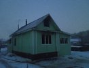 Кировчанин на салазках вывез 40 литров чужого самогона и угостил всех своих друзей