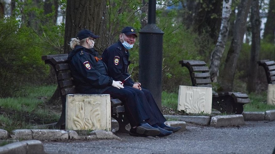 Главная картинка новости: «Новая нормальность». Кировчан предупредили о продлении масочного режима