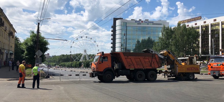 В Кирове внезапно для всех перекрыли дороги из-за марафона