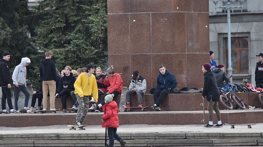 Главная картинка новости: В Кировской области будут штрафовать родителей, если их дети находятся на улице