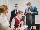 Губернатор посетил call-центр и пообщался с волонтерами-медиками