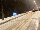 В Кирове  легковой автомобиль вылетел с дороги в сугроб 