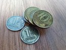 Эксперт рекомендует россиянам закупаться валютой