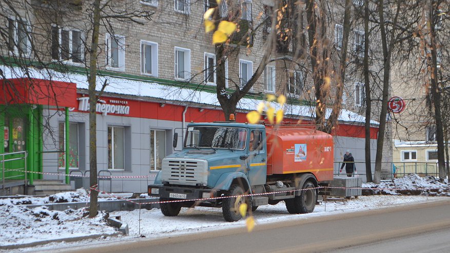 Главная картинка новости: В Кирово-Чепецке начали незаконно строить парковку