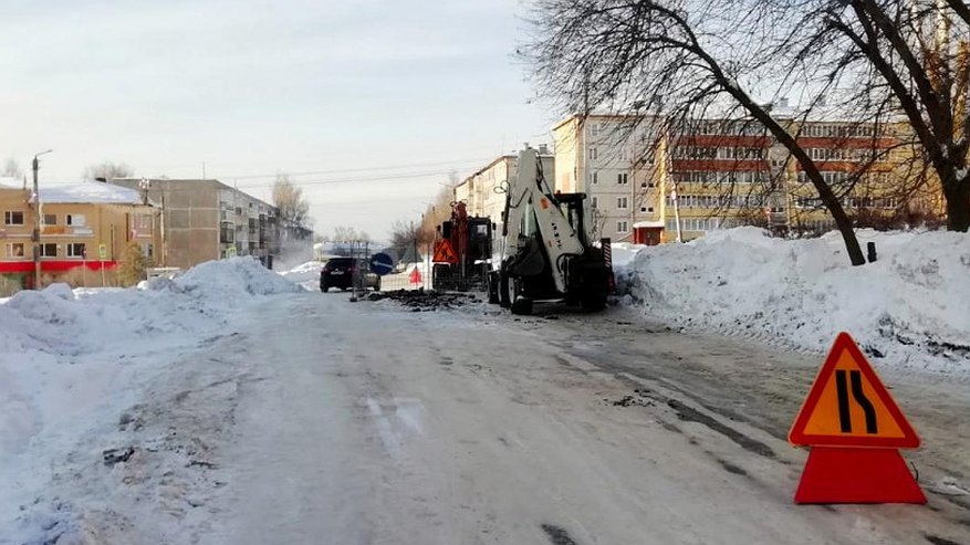 Главная картинка новости: Десятки домов в Кирове остались без холодной воды