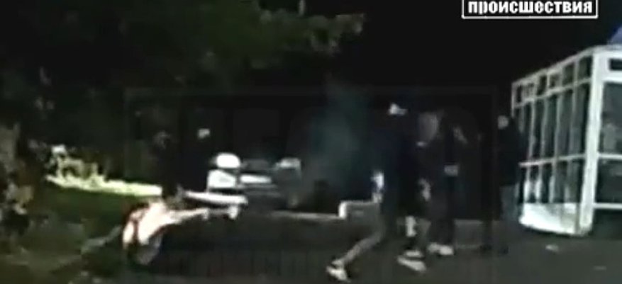 Появилось видео стрельбы и драки возле ночного клуба в Кирове