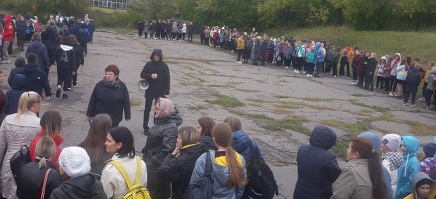 В Слободском эвакуировали детей из школы: «Паника — самый страшный враг»