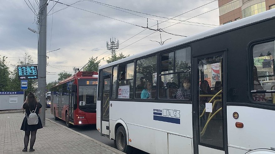 Главная картинка новости: В Кирове предложили продлить три автобусных маршрута