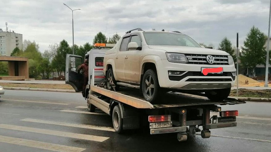 Главная картинка новости: Приставы арестовали автомобиль предприятия, чтобы сотрудники смогли получить зарплату