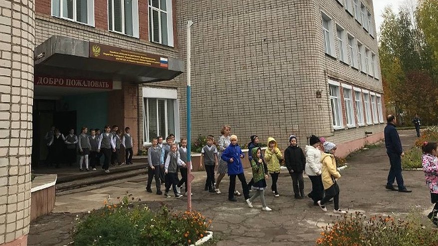 В одной из школ Кировской области сработал сигнал тревоги
