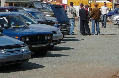 «Город Киров»:Теснота у авторынка. Кто в ответе?