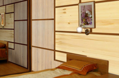 Живое дерево или дешевый пластик, 
сработанный под древесину?