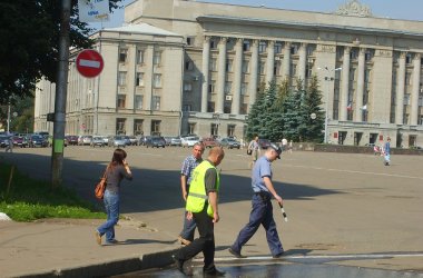 «Город Киров»:Смертельный номер: переход у политеха.