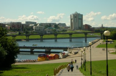 «Город Киров»:Киров и Чебоксары... Кто теперь деревня?