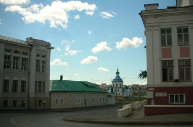 «Город Киров»:Киров и Чебоксары... Кто теперь деревня?